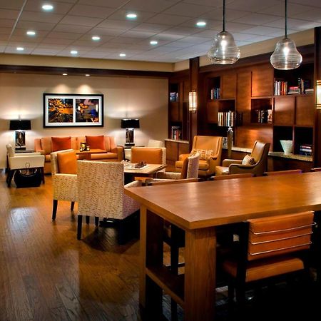 Trumbull Marriott Shelton Екстериор снимка