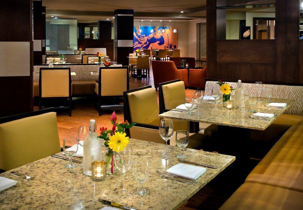 Trumbull Marriott Shelton Екстериор снимка