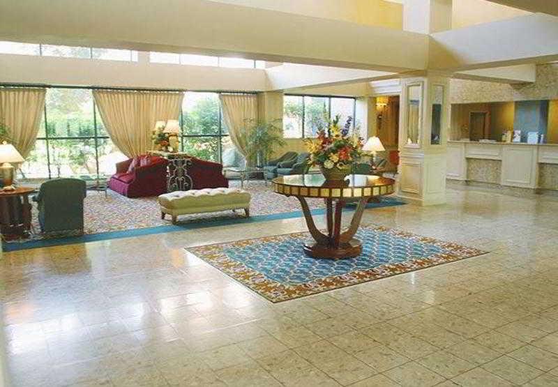 Trumbull Marriott Shelton Интериор снимка