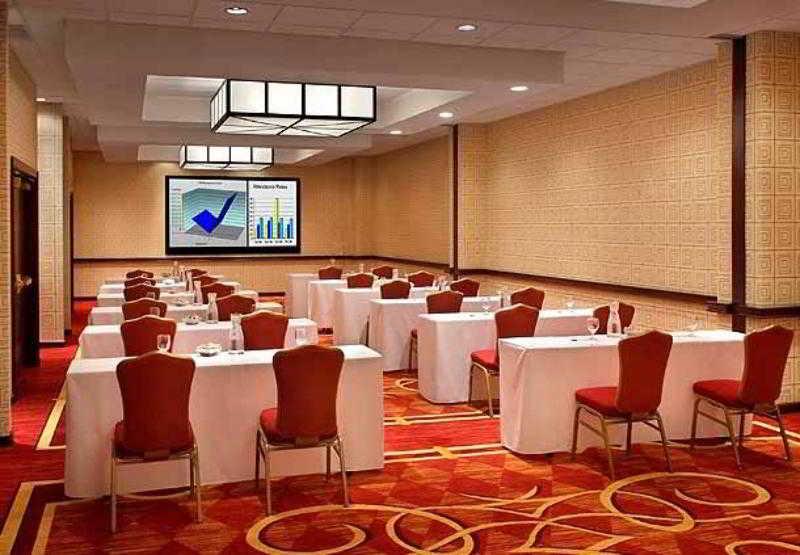 Trumbull Marriott Shelton Съоръжения снимка
