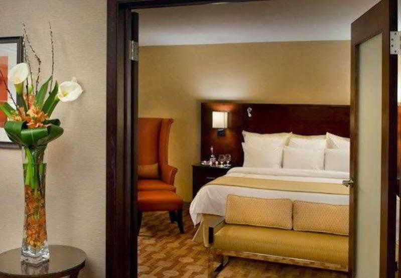 Trumbull Marriott Shelton Екстериор снимка
